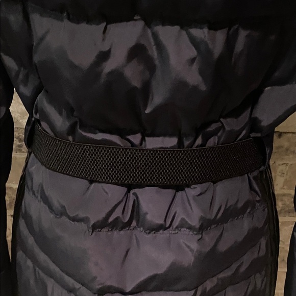 Orobo’s Long Women's Black Puffer Coat with Belted Waist. Size M. Navy/Black. - Picture 9 of 16